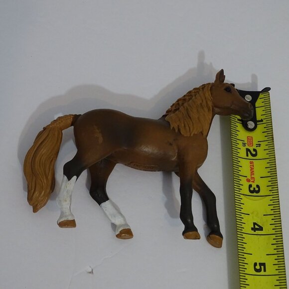 Schleich Brown Peruvian Paso Mare Horse Figure Collectible Toy 2022 4 inch tall - Picture 6 of 8